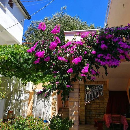 بيوغْغاد نا موغو Apartmani Leon المظهر الخارجي الصورة