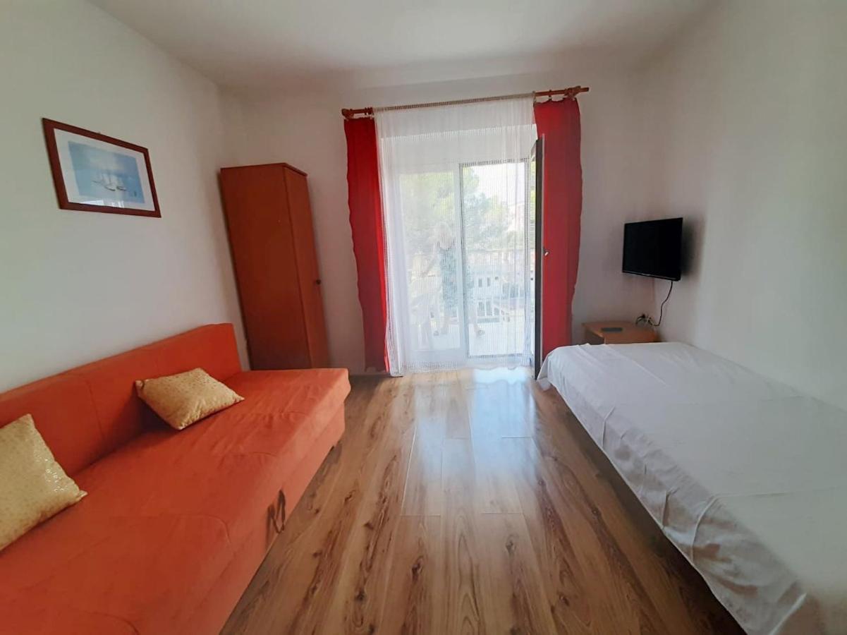بيوغْغاد نا موغو Apartmani Leon المظهر الخارجي الصورة