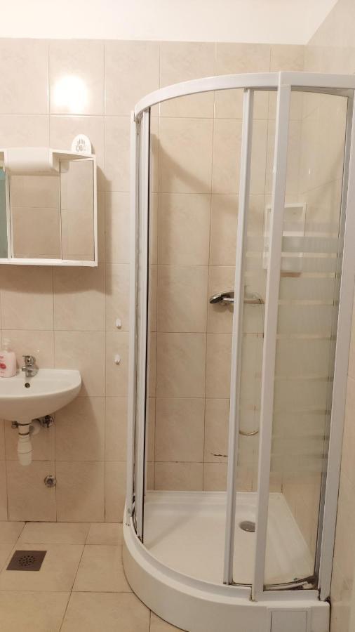 بيوغْغاد نا موغو Apartmani Leon المظهر الخارجي الصورة