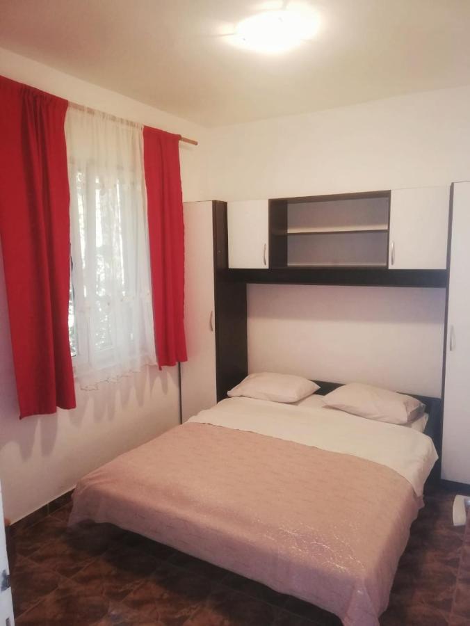 بيوغْغاد نا موغو Apartmani Leon المظهر الخارجي الصورة